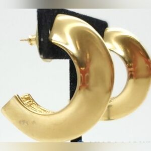 🌟😍GIVENCHY😍🌟 Gold-Tone Half Hoop Earring
